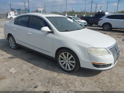 VOLKSWAGEN PASSAT 2010