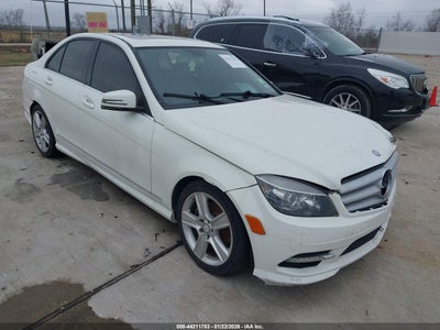 MERCEDES-BENZ C 300 2011