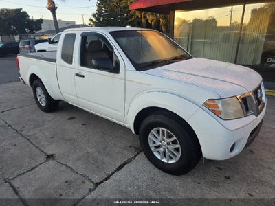 NISSAN FRONTIER 2015