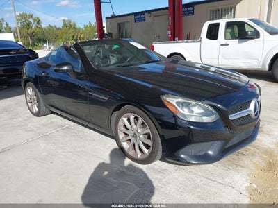 MERCEDES-BENZ SLC 300 2019