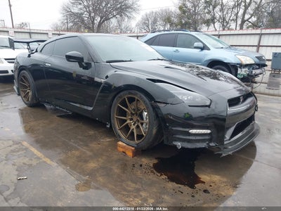 NISSAN GT-R 2014