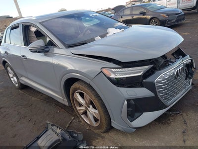 AUDI Q4 E-TRON 2024