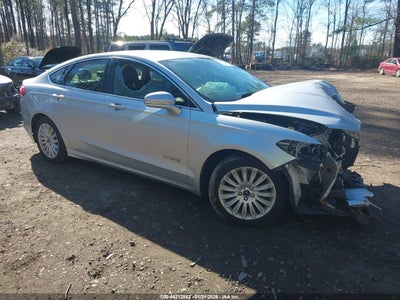 FORD FUSION HYBRID 2015