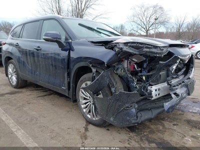 TOYOTA HIGHLANDER HYBRID 2025