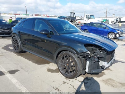 PORSCHE CAYENNE COUPE 2025