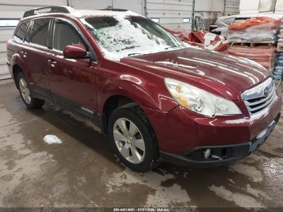 SUBARU OUTBACK 2012