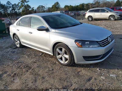 VOLKSWAGEN PASSAT 2.5 2012