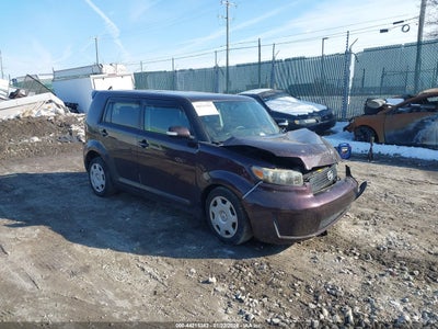 SCION XB 2010