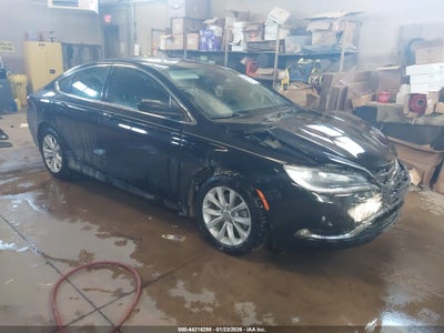 CHRYSLER 200 2015