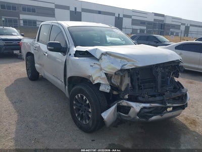 NISSAN TITAN 2018