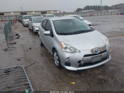 TOYOTA PRIUS C 2013