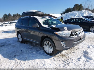 TOYOTA HIGHLANDER HYBRID 2013