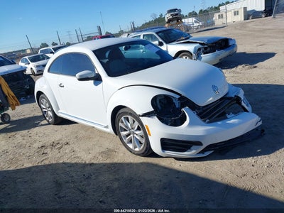 VOLKSWAGEN BEETLE 2017