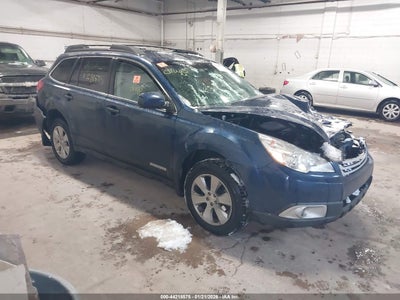 SUBARU OUTBACK 2011