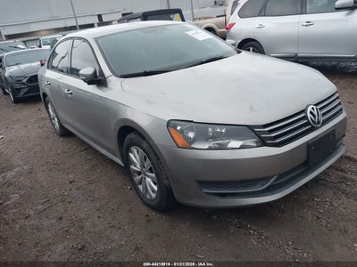VOLKSWAGEN PASSAT 2014
