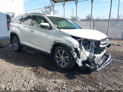 TOYOTA HIGHLANDER HYBRID 2019