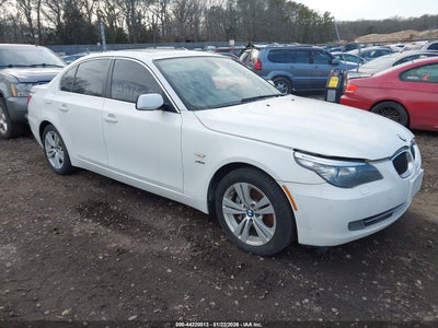 BMW 528I 2010