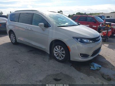 CHRYSLER PACIFICA 2017