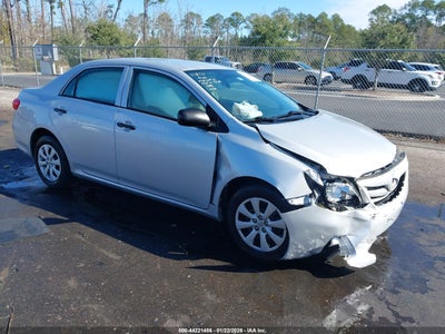 TOYOTA COROLLA 2013