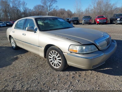 LINCOLN TOWN CAR 2005
