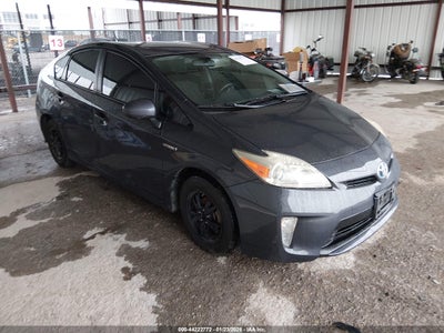 TOYOTA PRIUS 2015