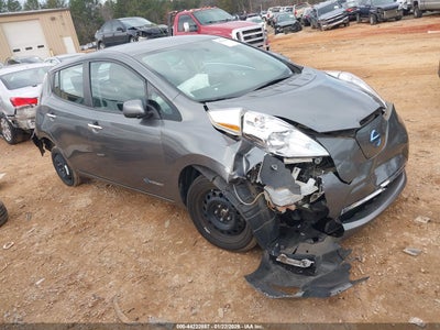 NISSAN LEAF 2015