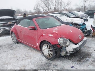 VOLKSWAGEN BEETLE 2013