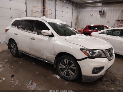 NISSAN PATHFINDER 2017