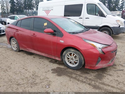TOYOTA PRIUS 2017