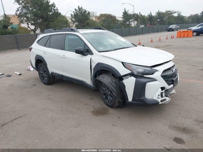 SUBARU OUTBACK 2023