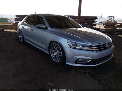 VOLKSWAGEN PASSAT 2018