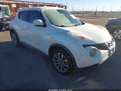 NISSAN JUKE 2011