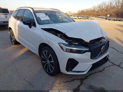 VOLVO XC60 2025