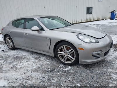 PORSCHE PANAMERA 2012