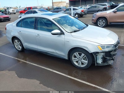 VOLKSWAGEN JETTA HYBRID 2013