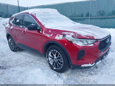 FORD ESCAPE 2023