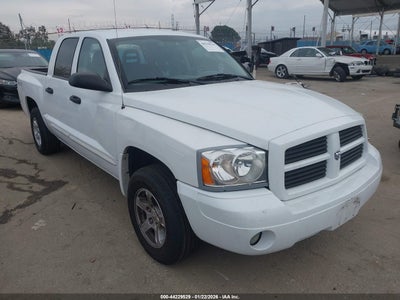 DODGE DAKOTA 2006