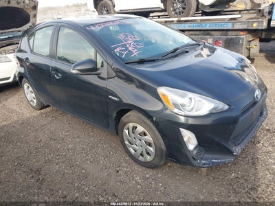 TOYOTA PRIUS C 2015