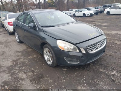 VOLVO S60 2012