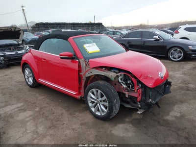 VOLKSWAGEN BEETLE 2014