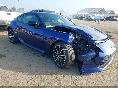 TOYOTA GR86 2025