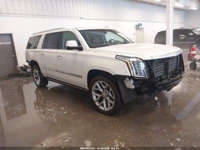CADILLAC ESCALADE ESV 2017