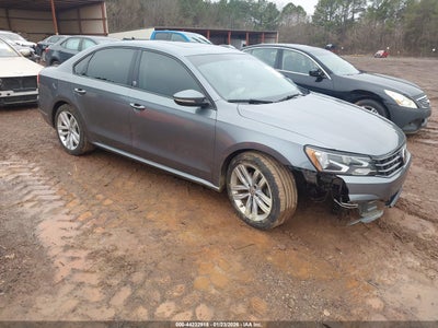 VOLKSWAGEN PASSAT 2019