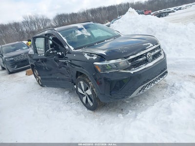 VOLKSWAGEN TAOS 2024