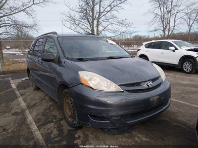 TOYOTA SIENNA 2008