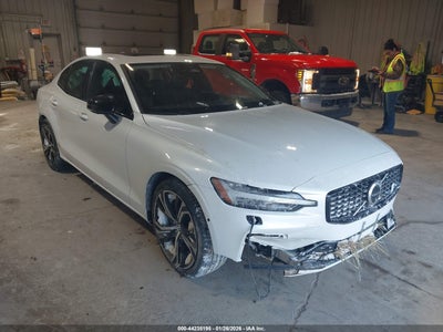 VOLVO S60 2024