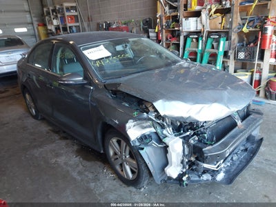 VOLKSWAGEN JETTA HYBRID 2014