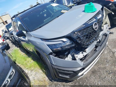 NISSAN PATHFINDER 2025