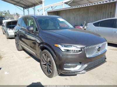 VOLVO XC90 2023