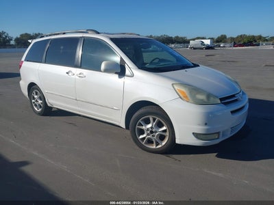 TOYOTA SIENNA 2005